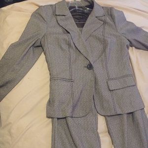 Ladies pantsuit